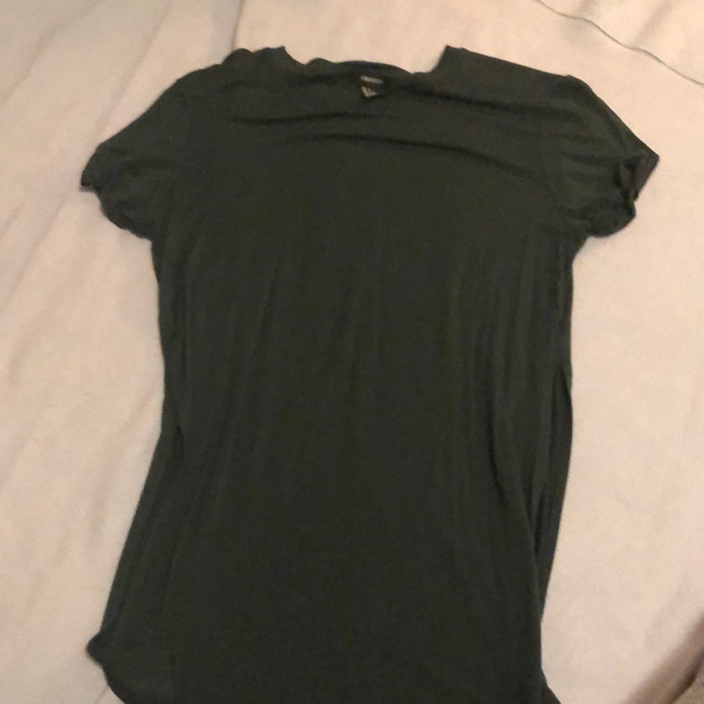 Slim dark green dress shirt